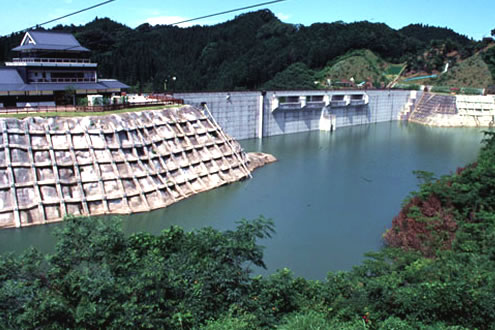 瓜田ダム・高岡温泉コース