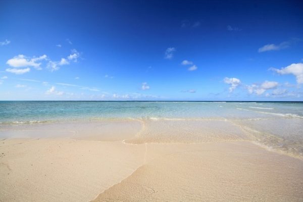 サンゴ礁の島、与論島一周ランコース