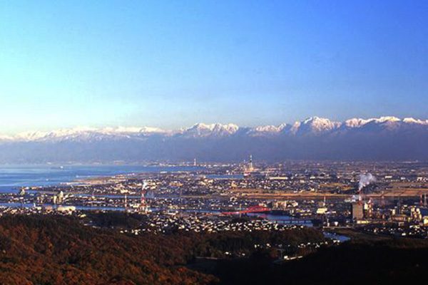 歌人に愛された山・二上山万葉ラインコース