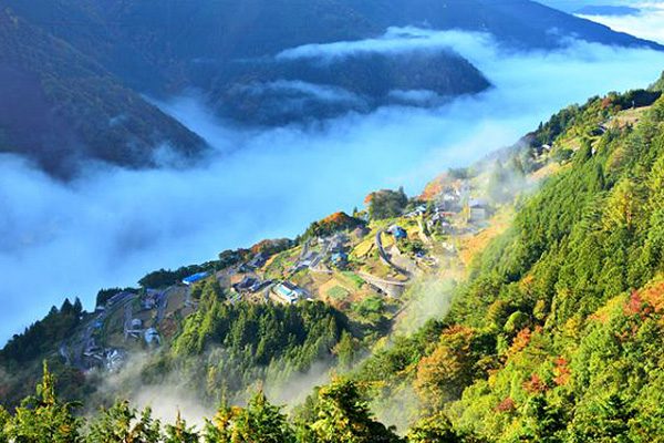 遠山温泉郷から日本のチロル、下栗天空の里コース