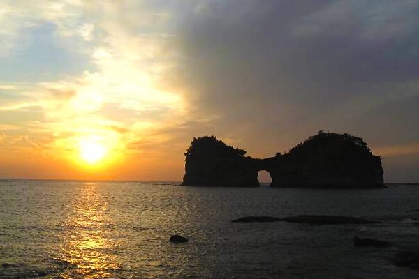 南紀白浜の岬めぐり海岸線コース