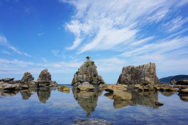 本州最南端の潮岬と橋杭岩コース