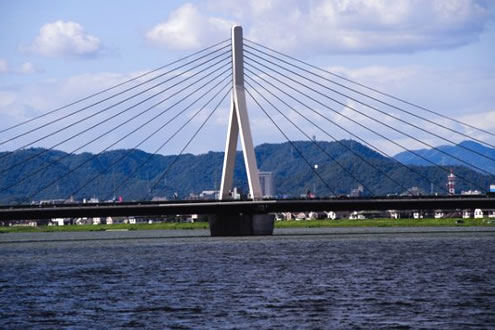 ペース走やスピード練習にも！芦田川河川敷コース