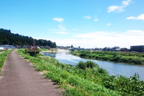 信号を気にせず爽快ラン。七北田川沿いコース