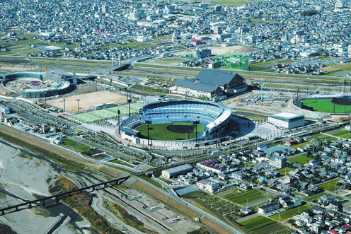 ナイトランもOK！松山中央公園ジョギングコース